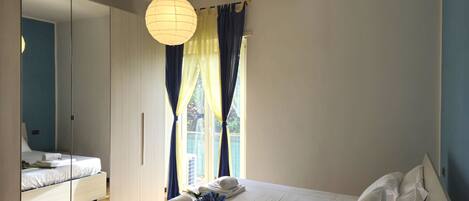 1 chambre, fer et planche à repasser, Wi-Fi gratuit, draps fournis