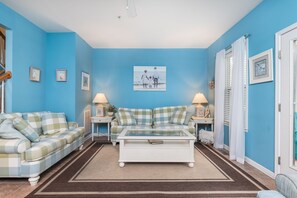 TV - Sunset Island 4 Corner Store Lane (Ocean City)