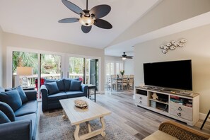 Living area - Darling Sea Pines Condo, 2 Bdrm/2Ba w/Bikes! Pool & Lagoon View, Pets welcome! (Hilton Head Island)