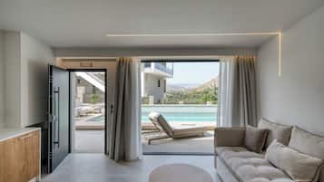 Comfort Suite, Pool View | Caja fuerte, wifi gratis, ropa de cama