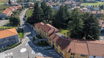 Vista frontal de la propiedad