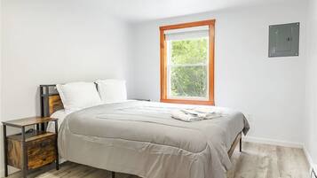 2 bedrooms, WiFi, bed sheets