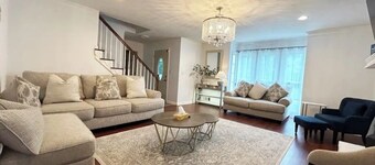 Cozy 4-Bedroom Retreat Near Stone Mountain Park – Perfect for Family Getaways!