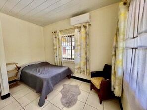 Apartment | 3 Schlafzimmer, Bügeleisen/Bügelbrett, kostenloses WLAN, Bettwäsche