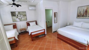 Family Twin | Hypo-allergenic bedding, blackout curtains, soundproofing, free WiFi - Alma Vida Hotel (Quepos)