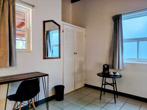 Chambre Double Supérieure | Literie hypoallergénique, rideaux occultants, chambres insonorisées