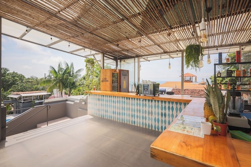 Alma Vida Hotel