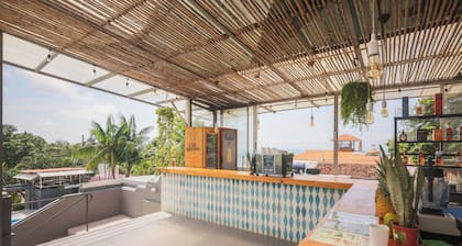 Alma Vida Hotel