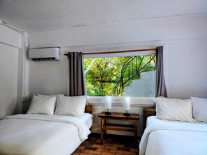 Standard Twin | Hypo-allergenic bedding, blackout curtains, soundproofing, free WiFi - Alma Vida Hotel (Quepos)
