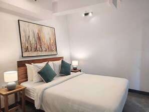 Standard Double | Hypo-allergenic bedding, blackout drapes, soundproofing, free WiFi - Alma Vida Hotel (Quepos)