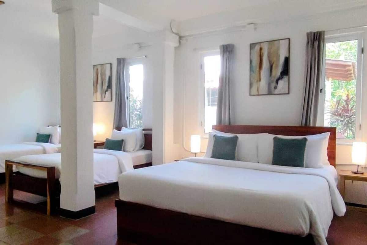 Hypo-allergenic bedding, blackout curtains, soundproofing, free WiFi