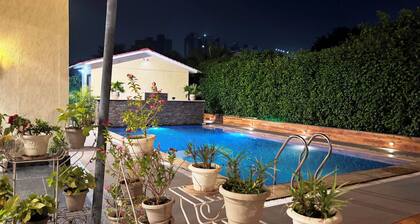 GoBravo 37: 2BHK Farm with Private Pool & Lawn,Perfect for Parties & Staycations
