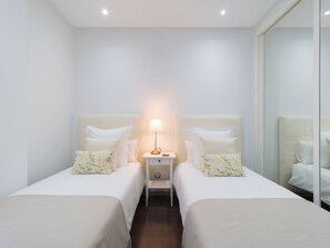 2 bedrooms, iron/ironing board, WiFi, bed sheets - CITY FAMILY CIUDAD JARDIN (Las Palmas de Gran Canaria)