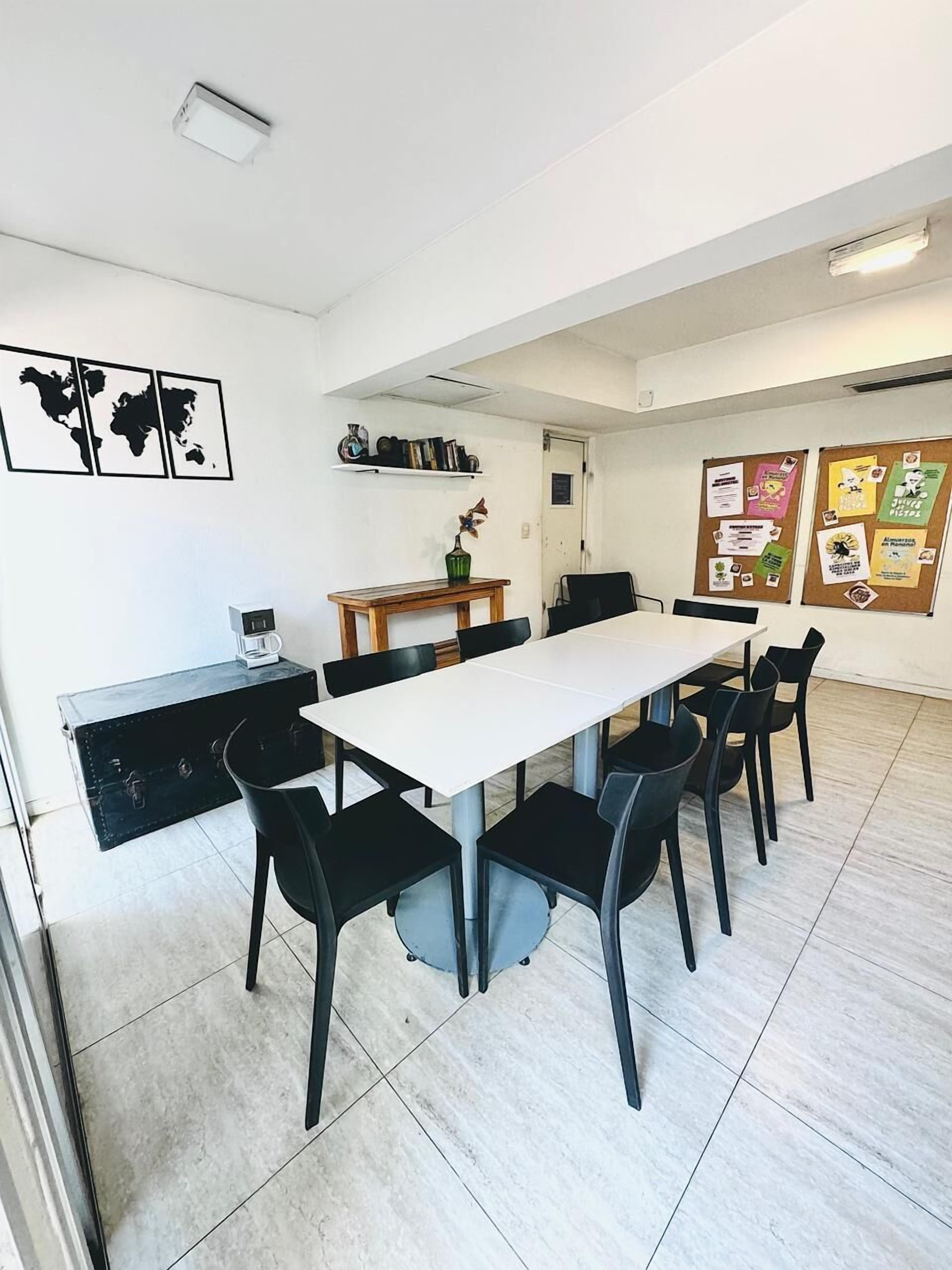 غرفة لتناول الطعام