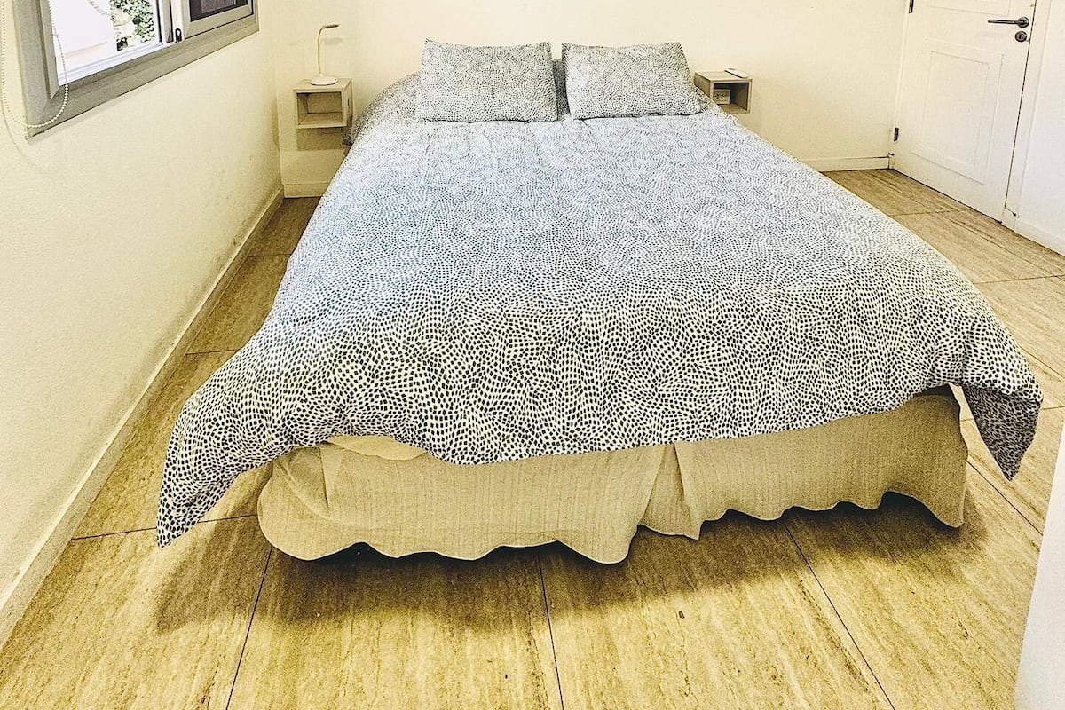 Classic Double Room | Soundproofing, free WiFi, bed sheets