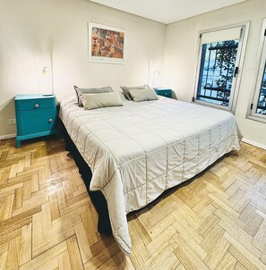 Deluxe Triple Room | Soundproofing, free WiFi, bed sheets - Jaquemate Guest House (Mendoza)