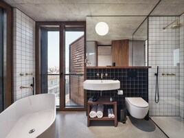 Exclusive Penthouse, 2 Bedrooms, Terrace, Executive Level | Bathroom | Eco-friendly toiletries, hair dryer, slippers, heated floors