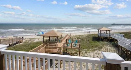 New Oceanfront Home, Elevator, Private Beach Access, Gazebo & Sun Deck at Dune