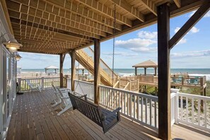 Terrace/patio - New Oceanfront Home, Elevator, Private Beach Access, Gazebo & Sun Deck at Dune (North Topsail Beach)