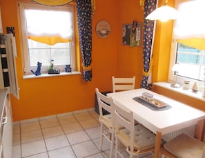 House | Dining - Ferienunterkunft in Hagermarsch (Hagermarsch)