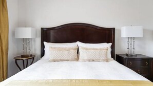 1 bedroom, in-room safe, iron/ironing board, WiFi
