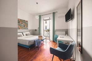 Deluxe Double Room, Balcony | Minibar, in-room safe, individually decorated, individually furnished - Dante Suites (Palermo)