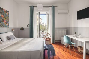 Deluxe Double Room, Balcony | Minibar, in-room safe, individually decorated, individually furnished - Dante Suites (Palermo)