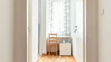 Tripla Deluxe | Una cassaforte in camera, una scrivania, insonorizzazione