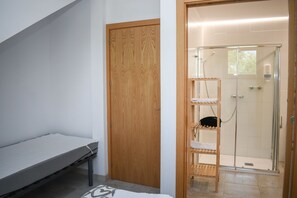 6 Schlafzimmer, kostenloses WLAN, Bettwäsche