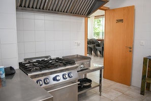 Fridge, microwave, oven, dishwasher - THE SABAYÉS VIEWPOINT (Sabayés)