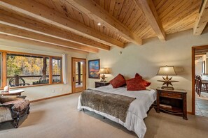 4 Schlafzimmer, Zimmersafe, Schreibtisch, kostenloses WLAN