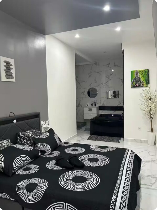 1 chambre, bureau, fer et planche à repasser, Wi-Fi gratuit