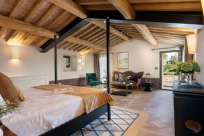 7 chambres, fer et planche à repasser, lit parapluie, Wi-Fi gratuit