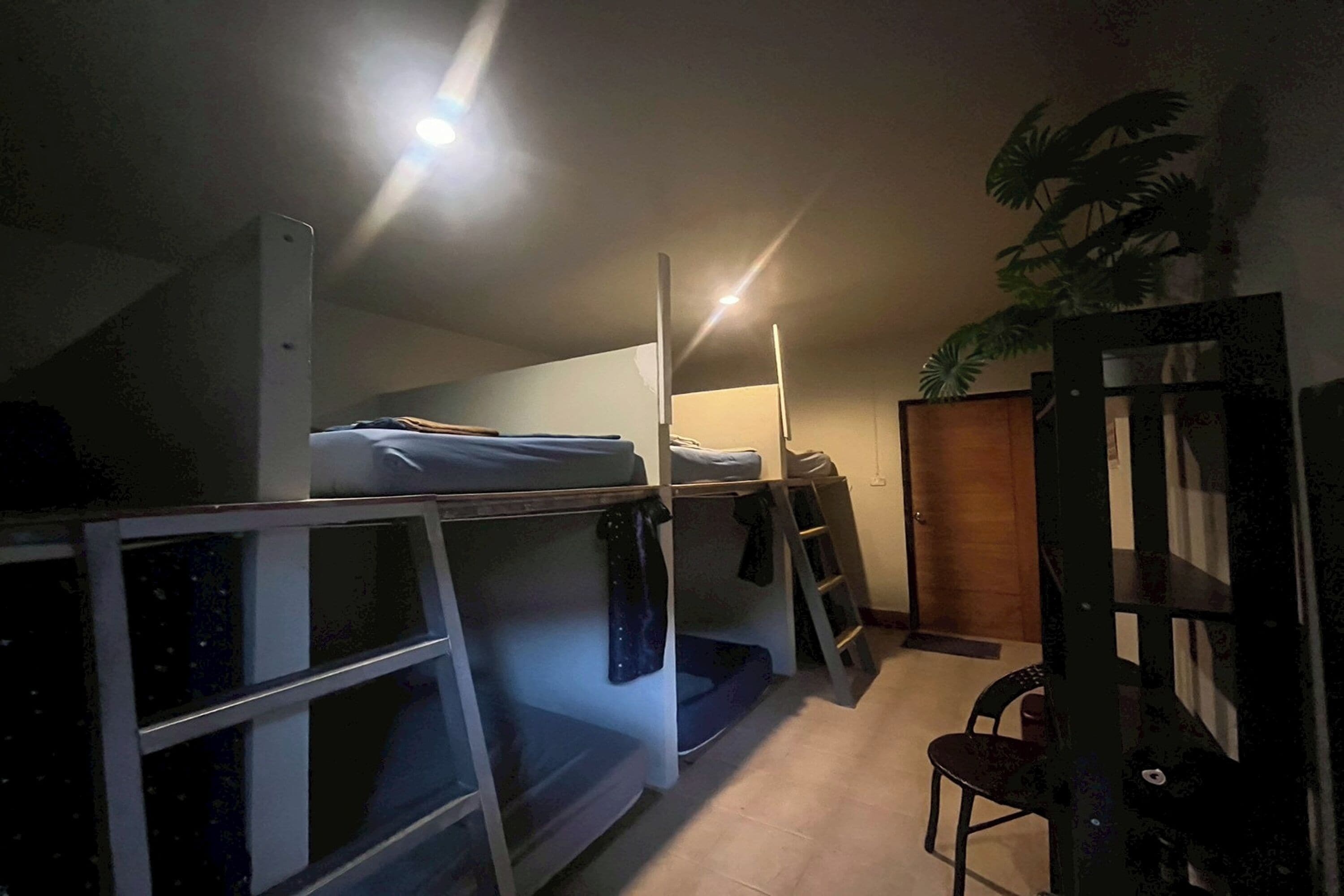 Kedap suara, Wi-Fi gratis, dan seprai linen