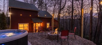 North Woods with Hot Tub