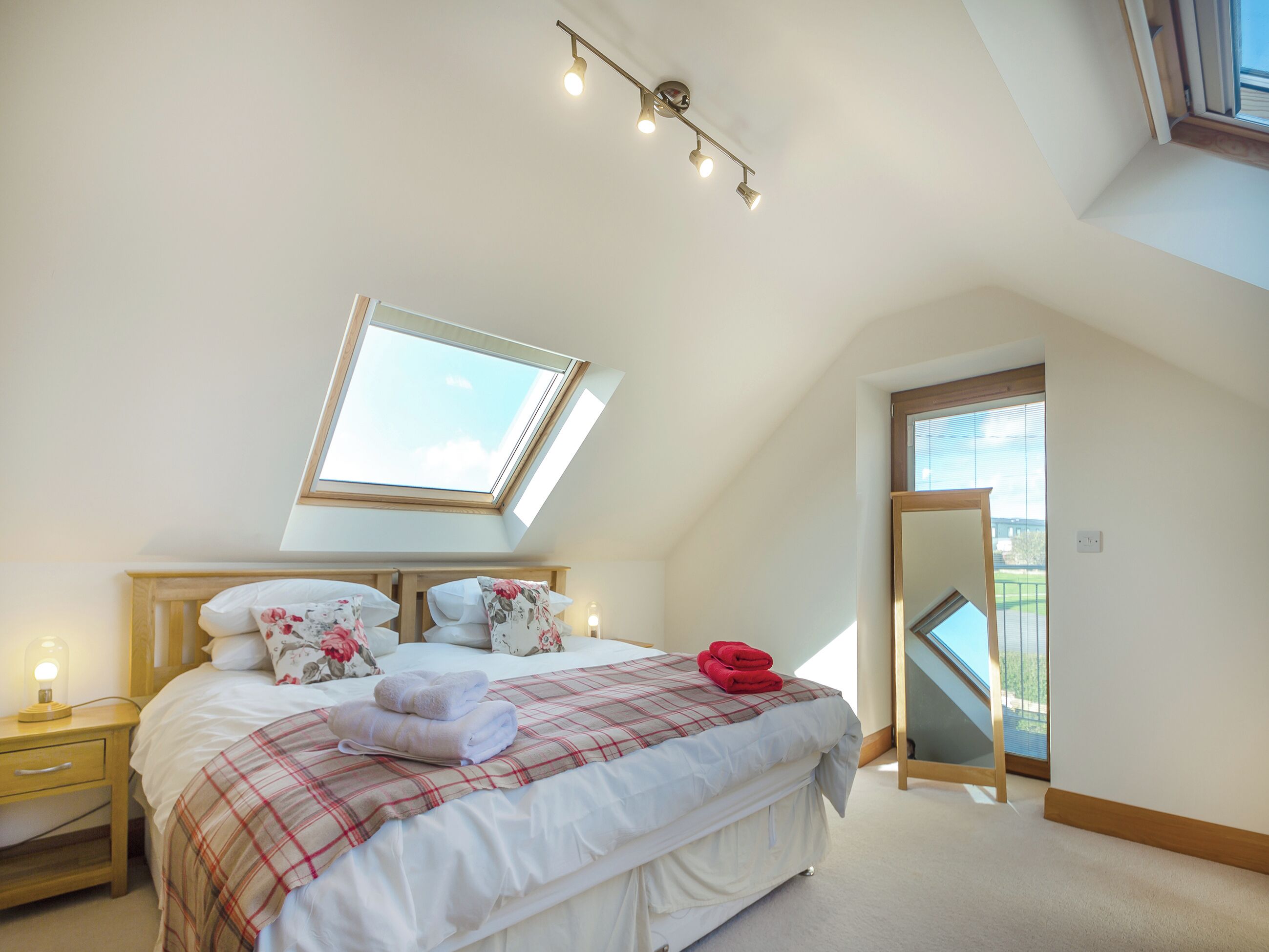 2 chambres, Wi-Fi gratuit, draps fournis