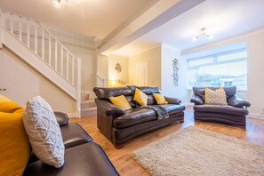 TV - Pandy Road (Bridgend)