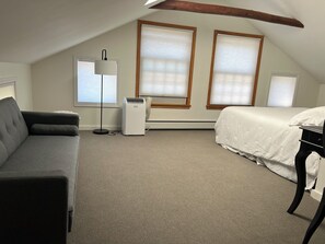4 bedrooms, free WiFi, bed sheets