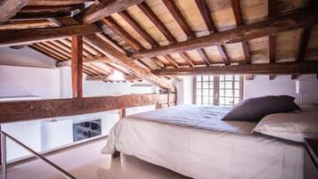 1 camera, ferro/asse da stiro, culla da viaggio, Wi-Fi