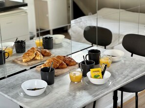 1 Schlafzimmer, Bügeleisen/Bügelbrett, kostenloses WLAN, Bettwäsche