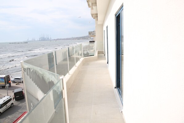 Premium bedding, minibar, desk, laptop workspace - ASIM VE NURHAN KOCABIYIK OGRETMENEVI (Istanbul)