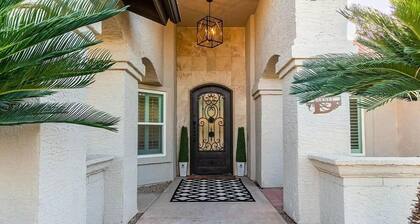 Luxe Desert Escape – Heated Pool & Game Room!
