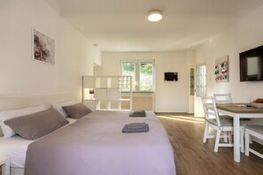1 chambre, fer et planche Ă repasser, lit parapluie, Wi-Fi gratuit