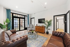 TV - 3-bedroom apartment in Shoreditch (Greater London)