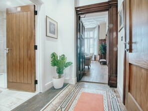Apartment | Interior