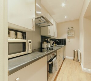 Leilighet | Eget kjøkken | Kjøleskap, mikrobølgeovn, ovn og kokeplater