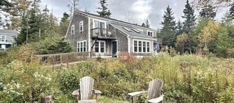 Large Private Beachfront Home Getaway [Cove House]