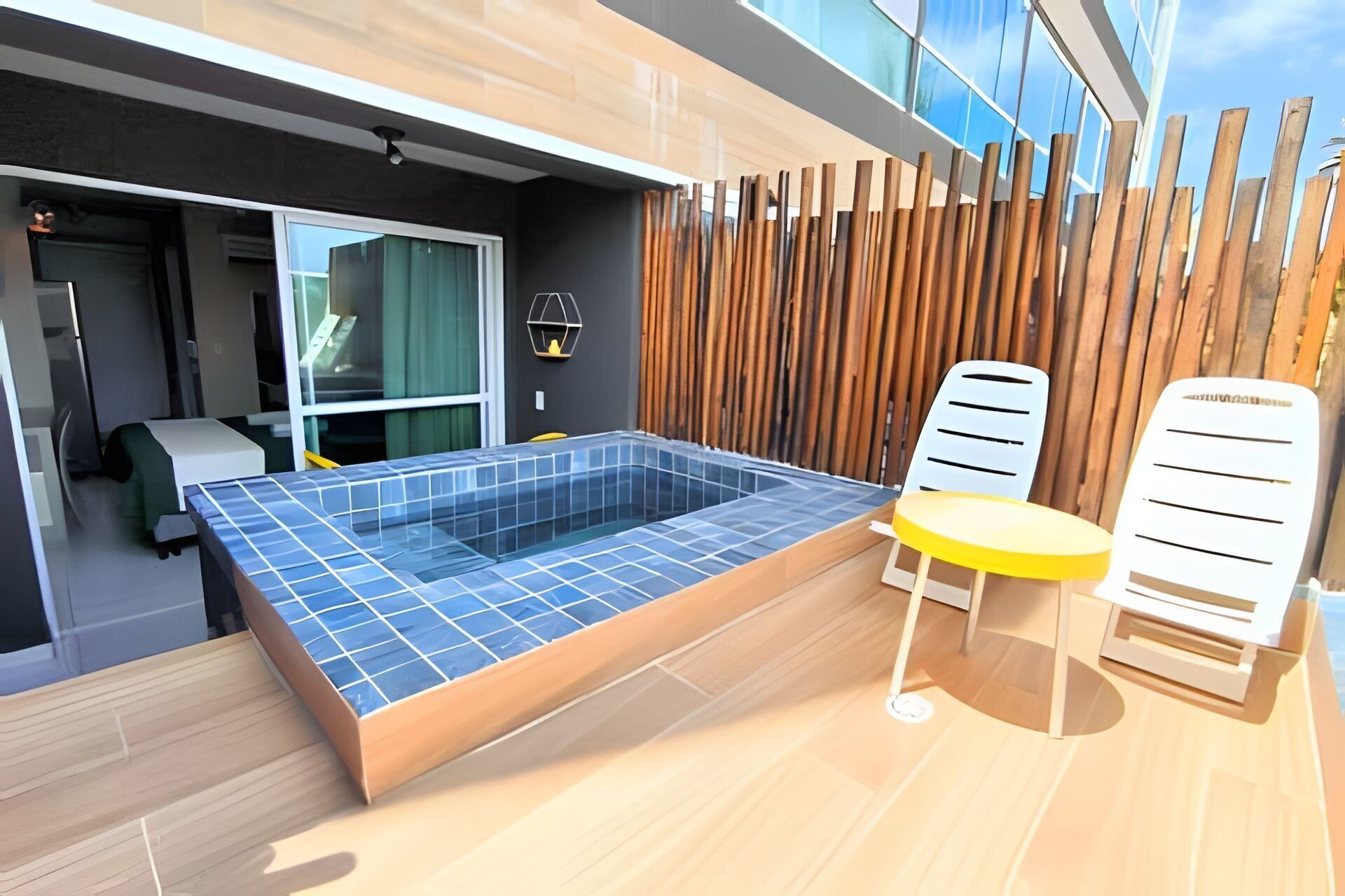 Traditional Studio | Terrace/patio