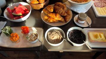Petit déjeuner buffet