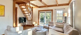 Secluded 2BR with Beach Access! [Carriage House]